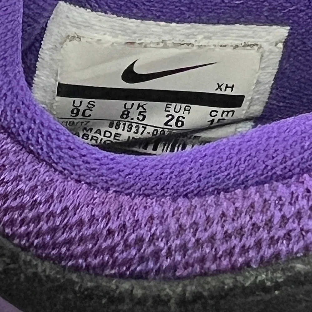 Nike excellent pet